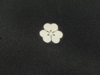 平和屋着物■豪華黒留袖　駒刺繍　花菱文　金彩　正絹　逸品　DABG4728qa