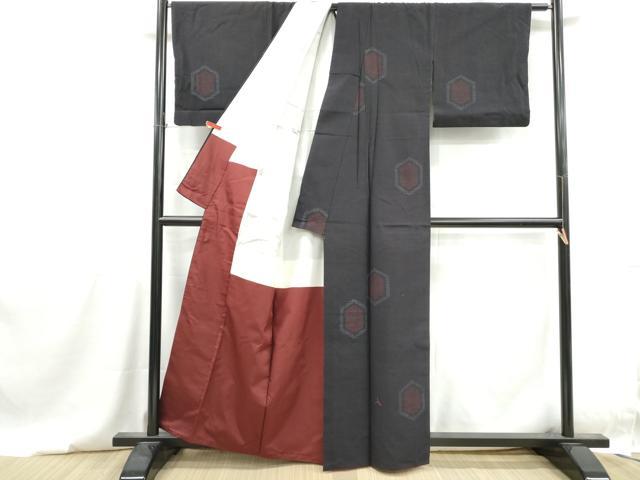 平和屋着物■上質な紬　亀甲文　黒地　正絹　逸品　DABG4766qa
