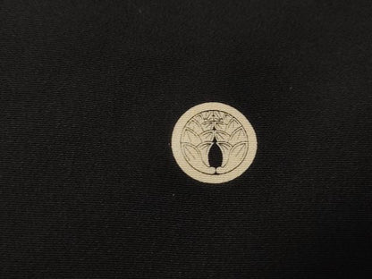平和屋着物■豪華黒留袖　駒刺繍　束ね熨斗花文　松竹梅　金彩　正絹　逸品　DABG4817qa