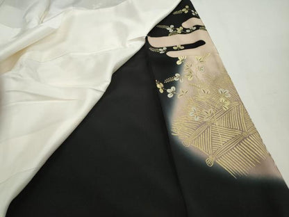平和屋着物■豪華黒留袖　駒刺繍　宝尽くし　扇面花文　暈し染め　金彩　正絹　逸品　DABG4838qa