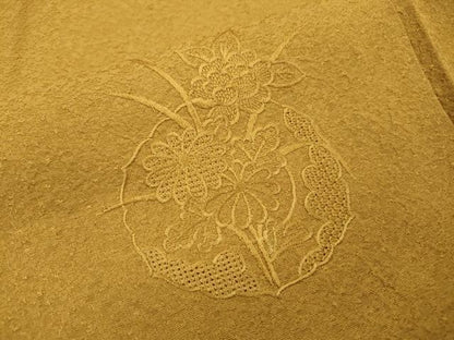 平和屋着物▼中国三大刺繍　スワトウ刺繍　汕頭刺繍　総刺繍　無地絵羽訪問着　鏡裏花文　黄朽葉色　正絹　逸品　DABG5328fe