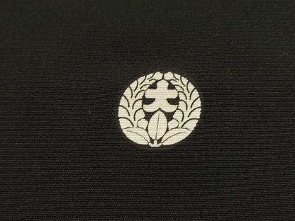 平和屋着物▼豪華黒留袖　作家物　刺繍　風景花松文　金糸　正絹　逸品　DABG5331fe