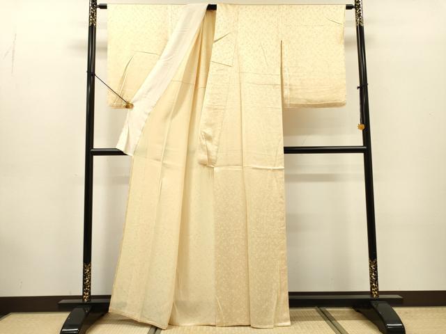 平和屋着物▽上質な色無地　単衣　霞地紋　鳥の子色　反端付き　正絹　逸品　未使用　DABG5514fe