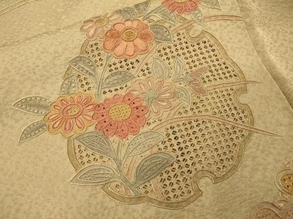 平和屋着物▼中国三大刺繍　スワトウ刺繍　汕頭刺繍　相良刺繍　総刺繍　訪問着　雪輪芝花文　暈し染　正絹　逸品　DABG5668fe