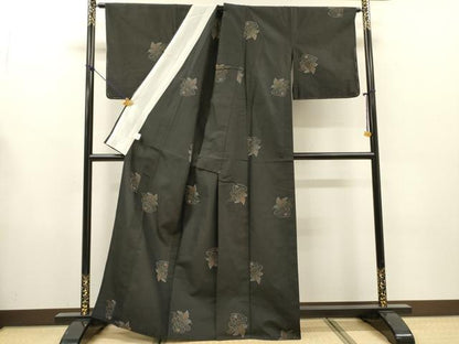 平和屋着物▽本絹大島紬　単衣　舞蝶花文　黒地　証紙付き　正絹　逸品　未使用　DABG5692fe