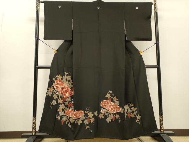 平和屋着物▼中国三大刺繍　相良刺繍　総刺繍　黒留袖　文箱葡萄蔦の葉文　金糸　正絹　逸品　DABG5897fe