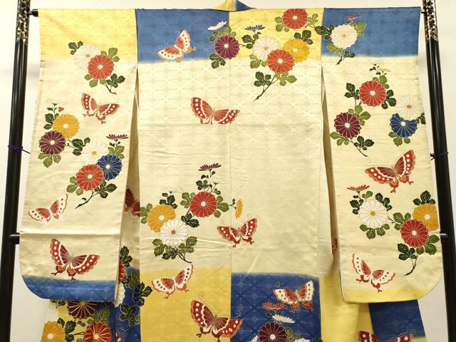 平和屋着物▼豪華振袖　駒刺繍　舞蝶菊文　暈し染　金彩　金通し地　正絹　逸品　DABG5915fe