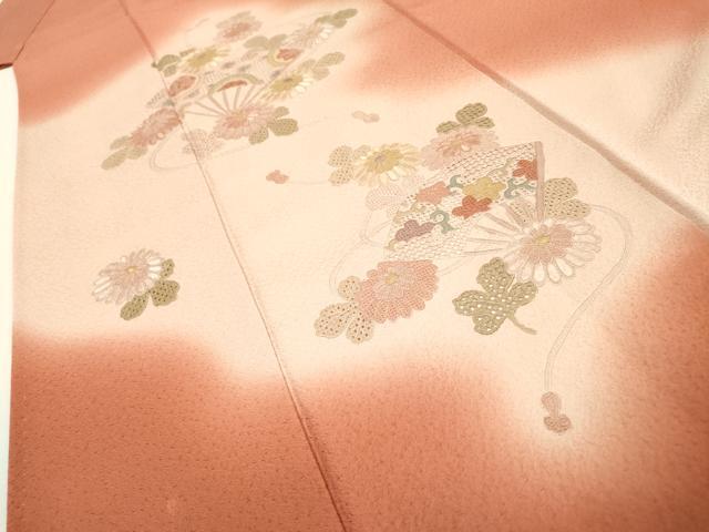 平和屋着物▼中国三大刺繍　スワトウ刺繍　汕頭刺繍　相良刺繍　総刺繍　訪問着　扇面菊文　暈し染　正絹　逸品　DABG5959fe
