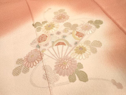 平和屋着物▼中国三大刺繍　スワトウ刺繍　汕頭刺繍　相良刺繍　総刺繍　訪問着　扇面菊文　暈し染　正絹　逸品　DABG5959fe
