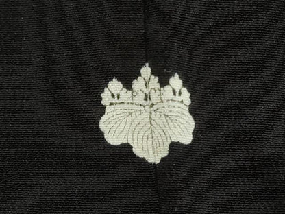 平和屋着物■豪華黒留袖　刺繍　地紙重ね　鼓花鳥文　金彩　正絹　逸品　DABG6129xg