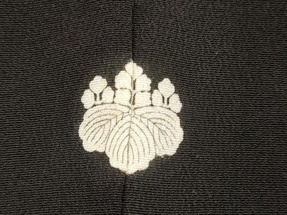 平和屋着物■豪華黒留袖　駒刺繍　吉祥蒔絵草花文　金彩　正絹　逸品　DABG6155xg