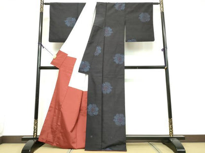平和屋着物■結城紬　100亀甲　飛び亀甲柄　舞花文　正絹　逸品　DABG6203xg
