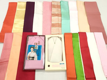 平和屋着物▼和装小物　重ね衿・伊達衿まとめて20点　刺繍　紗綾形 流水 草花　金糸　金彩　逸品　DABG6399xg