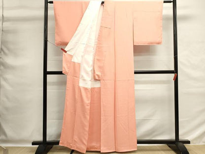 平和屋着物■上質な色無地　霞地紋　珊瑚色　正絹　逸品　未使用　DABG6766cd