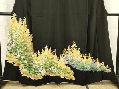 平和屋着物■豪華黒留袖　駒刺繍　飛鶴松文　金銀彩　正絹　逸品　DABG7539ya