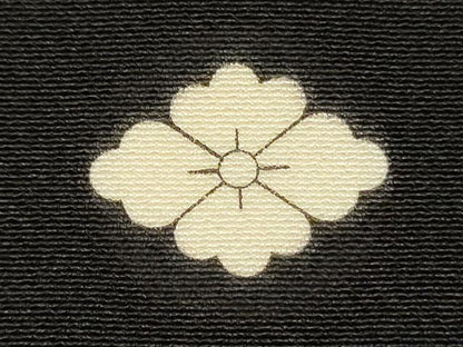 平和屋着物■豪華黒留袖　駒刺繍　御所車花松文　枝梅　金彩　正絹　逸品　DABG7666ya