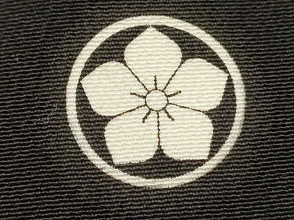 平和屋着物■豪華黒留袖　駒刺繍　雪輪花松文　枝梅　金彩　正絹　逸品　DABG7715ya