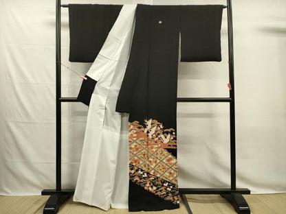平和屋着物■豪華黒留袖　駒刺繍　飛鶴花松文　宝尽くし　金彩　正絹　逸品　DABG7830ya