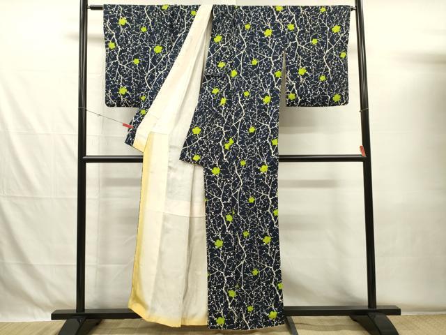 平和屋着物■上質な小紋　手描き　枝梅文　正絹　逸品　DABG7929ya