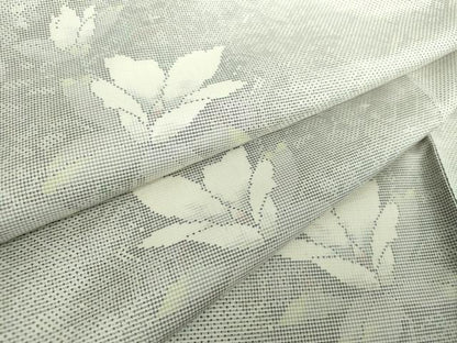 平和屋着物●本場大島紬　白大島　9マルキ　舞花文　正絹　逸品　未使用　DABG8258ps