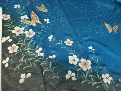 平和屋着物●豪華振袖　駒刺繍　舞蝶花文　暈し染め　金彩　金通し地　正絹　逸品　DABG8406ps