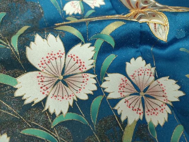平和屋着物●豪華振袖　駒刺繍　舞蝶花文　暈し染め　金彩　金通し地　正絹　逸品　DABG8406ps