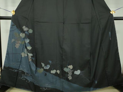 平和屋着物●本場大島紬　訪問着　作家物　刺繍　雅一扇　葡萄蔦の葉文　ほていや扱い　正絹　逸品　未使用　DABG8431ps