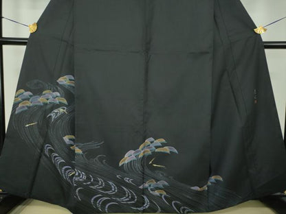 平和屋着物●螺鈿作家　甲斐泰造　本場染大島紬　訪問着　流水松文　金彩　正絹　逸品　DABG8436ps