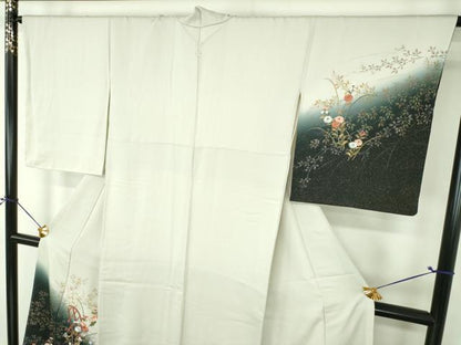 平和屋着物●訪問着　刺繍　籬草花文　暈し染め　金彩　正絹　逸品　未使用　DABG8498ps