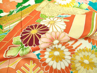 平和屋着物●豪華振袖　駒刺繍　冊子吉祥花文　金彩　正絹　逸品　DABG8597ps