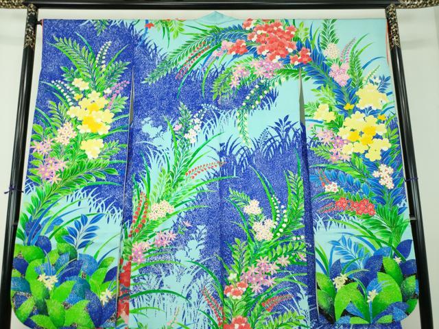 平和屋着物●豪華振袖　駒刺繍　草花文　シルエット　金彩　正絹　逸品　DABG8607ps