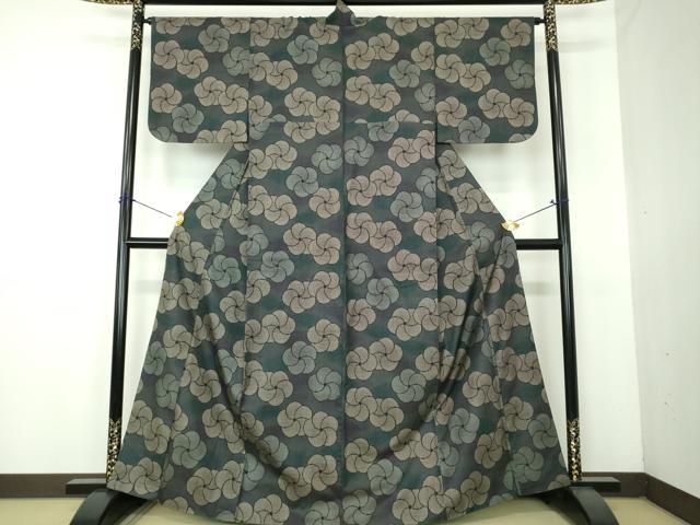 平和屋着物●本場大島紬　7マルキ　捻梅　鈴乃屋扱い　正絹　逸品　DABG8628ps