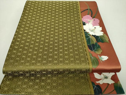 平和屋着物▼二代目清次郎　手描き　全通柄袋帯　草花間道　麻の葉文様　金通し地　正絹　逸品　未使用　DABG8897ps