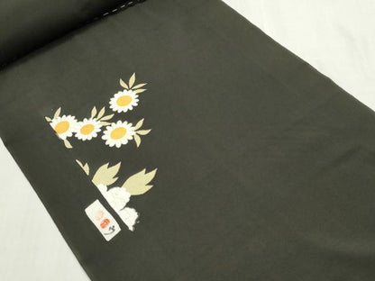 平和屋着物▼黒留袖　解き反物　着尺　駒刺繍　渡橋吉祥花松文　金彩　逸品　DABG9210we