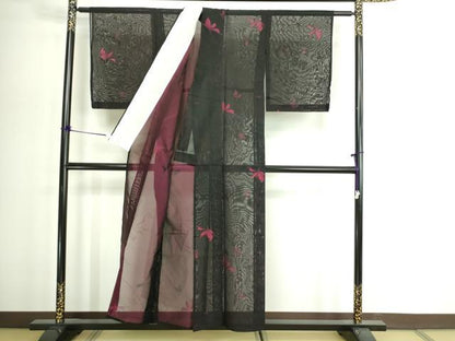 平和屋着物＊夏物　小紋　紗　舞葉文　黒地　正絹　逸品　DABG9815sf