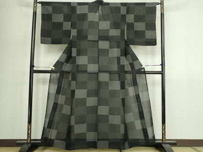 平和屋着物＊夏物　本場大島紬　夏大島　格子　黒地　正絹　逸品　DABG9830sf