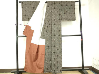 平和屋着物●本場大島紬　龍郷絣　花菱文　正絹　逸品　DABH0004op