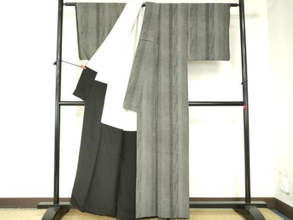 平和屋着物●伝統工芸士 砂川健一　江戸小紋　吉祥間道　黒地　正絹　逸品　DABH0005op