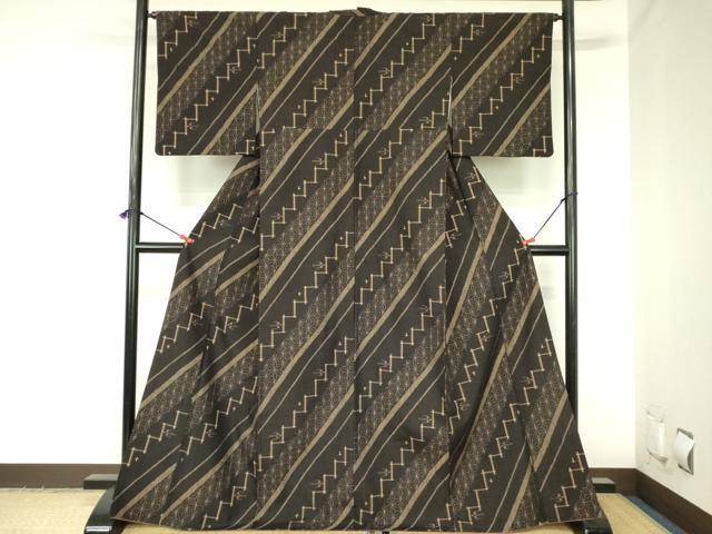 平和屋着物●上質な紬　燕絣　麻の葉文様　正絹　逸品　DABH0061op