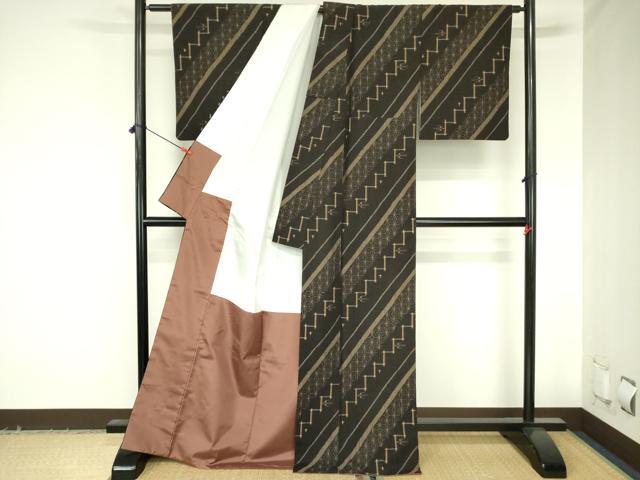 平和屋着物●上質な紬　燕絣　麻の葉文様　正絹　逸品　DABH0061op