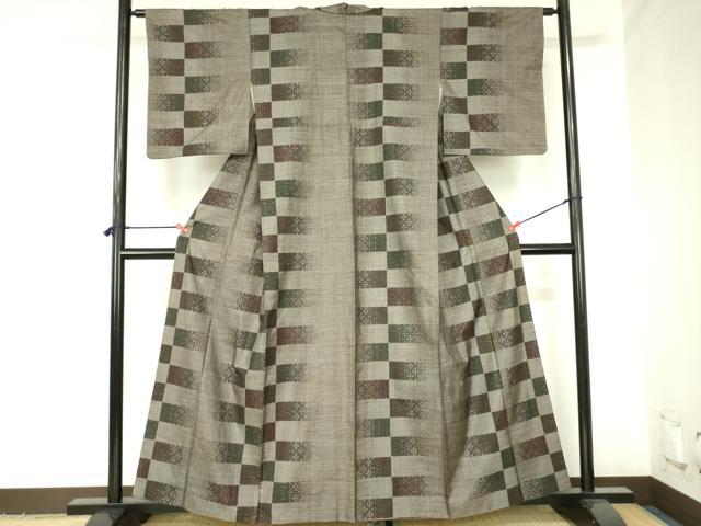 平和屋着物●本場大島紬　9マルキ　横段花菱文　正絹　逸品　DABH0065op