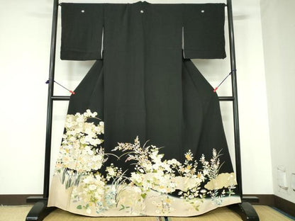 平和屋着物●中国三大刺繍　スワトウ刺繍　汕頭刺繍　黒留袖　駒刺繍　雲取花文　暈し染め　金彩　正絹　逸品　DABH0150op