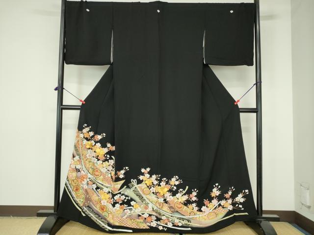 平和屋着物●豪華黒留袖　駒刺繍　宝尽くし花文　枝桜　暈し染め　金彩　正絹　逸品　DABH0151op