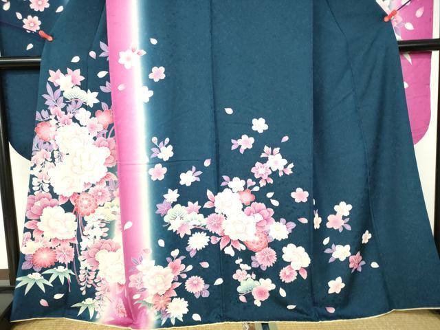 平和屋着物●豪華振袖　駒刺繍　牡丹　舞桜　暈し染め　金通し地　正絹　逸品　DABH0400op