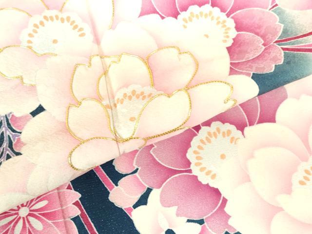 平和屋着物●豪華振袖　駒刺繍　牡丹　舞桜　暈し染め　金通し地　正絹　逸品　DABH0400op