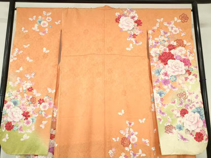 平和屋着物●豪華振袖　駒刺繍　舞蝶花文　牡丹　暈し染め　金銀彩　正絹　逸品　DABH0401op