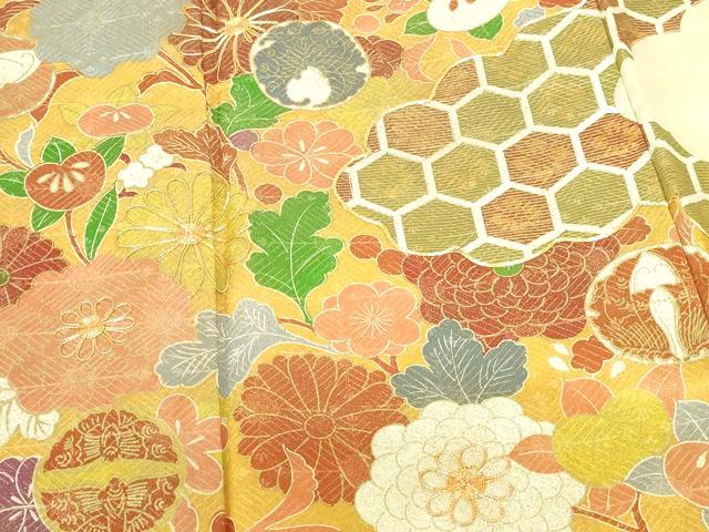 平和屋着物▼豪華振袖　駒刺繍　亀甲双蝶花文　金彩　金通し地　正絹　逸品　DABH0546op