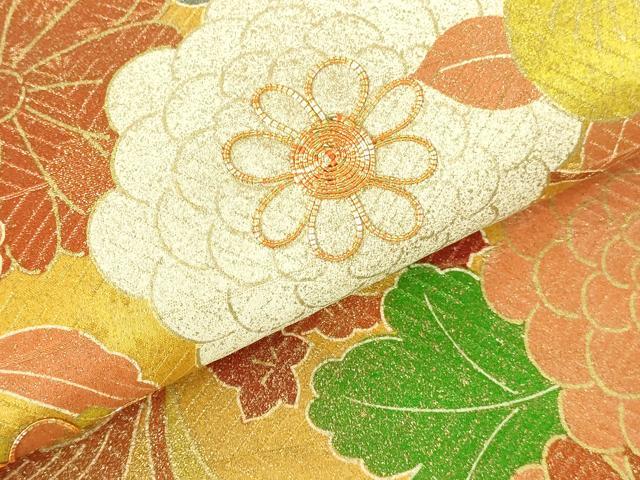 平和屋着物▼豪華振袖　駒刺繍　亀甲双蝶花文　金彩　金通し地　正絹　逸品　DABH0546op