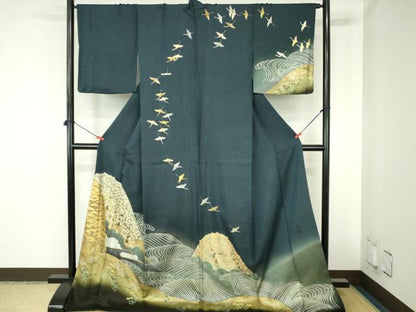 平和屋着物●訪問着　作家物　手描き　飛鶴流水花文　暈し染め　金銀彩　金通し地　ロング丈　正絹　逸品　DABH0709op
