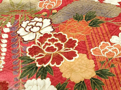 平和屋着物●豪華振袖　駒刺繍　牡丹　草花松文　暈し染め　金彩　正絹　逸品　DABH0715op